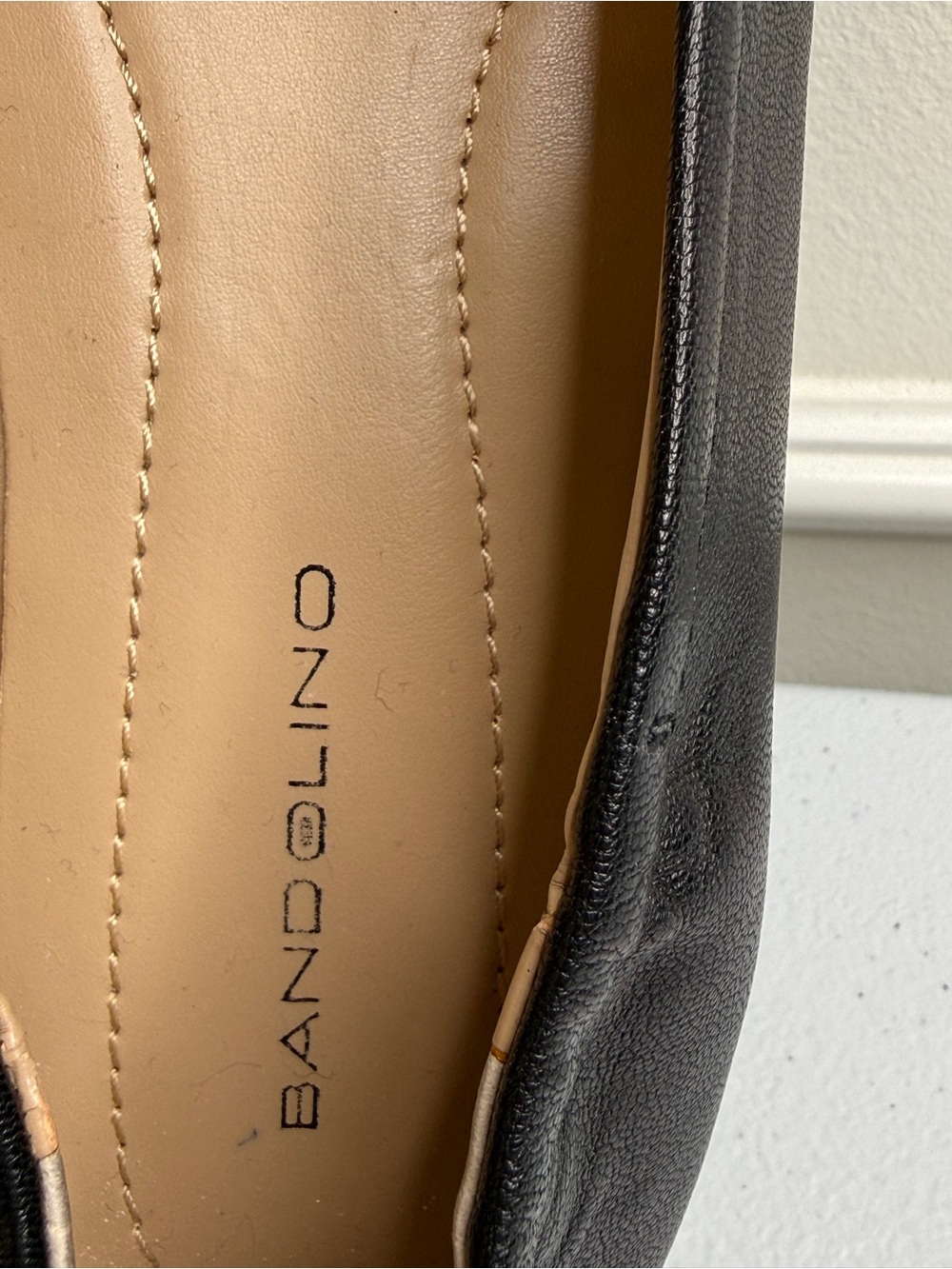 Women’s Bandolino Black Floral Embellishment Faux Leather Ballet Flats, sz 7 - Picture 3 of 11